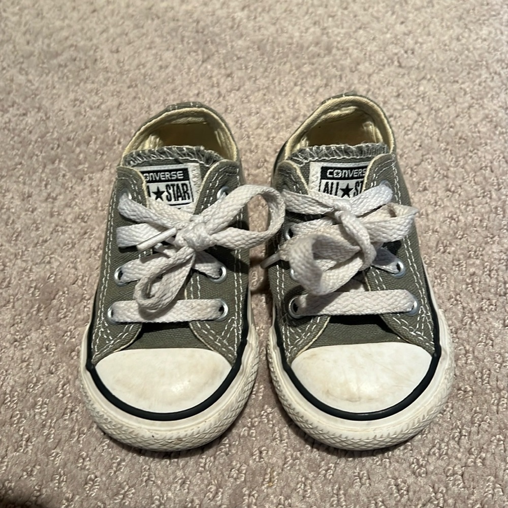 Olive green converse size 5 Walker